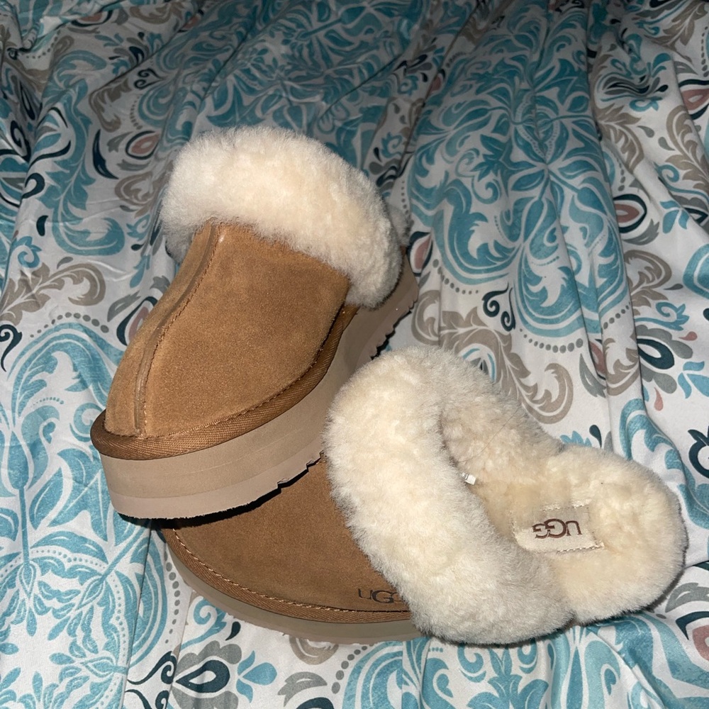 Brand new size 6 comes with box